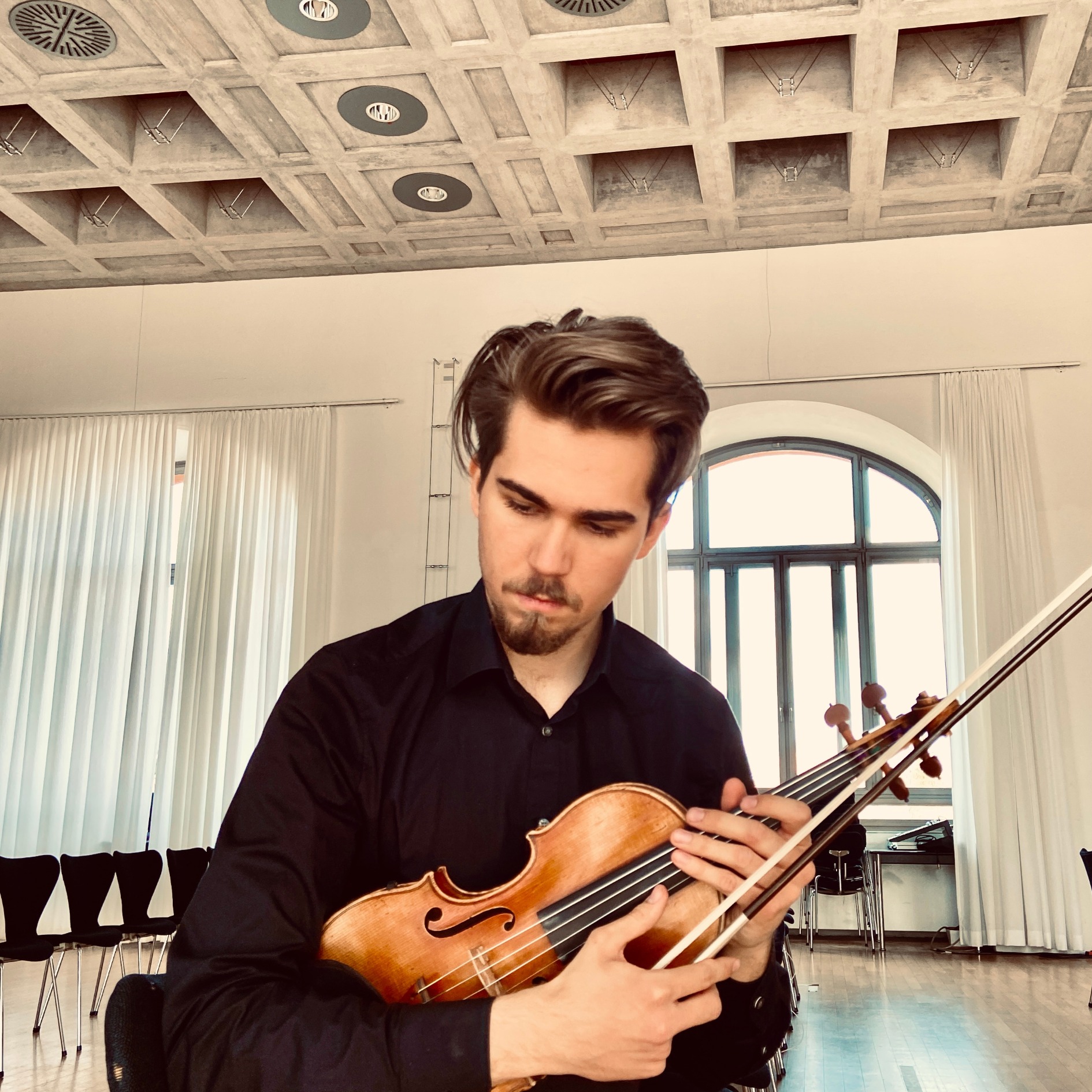 Adrian Kratzert - Violine